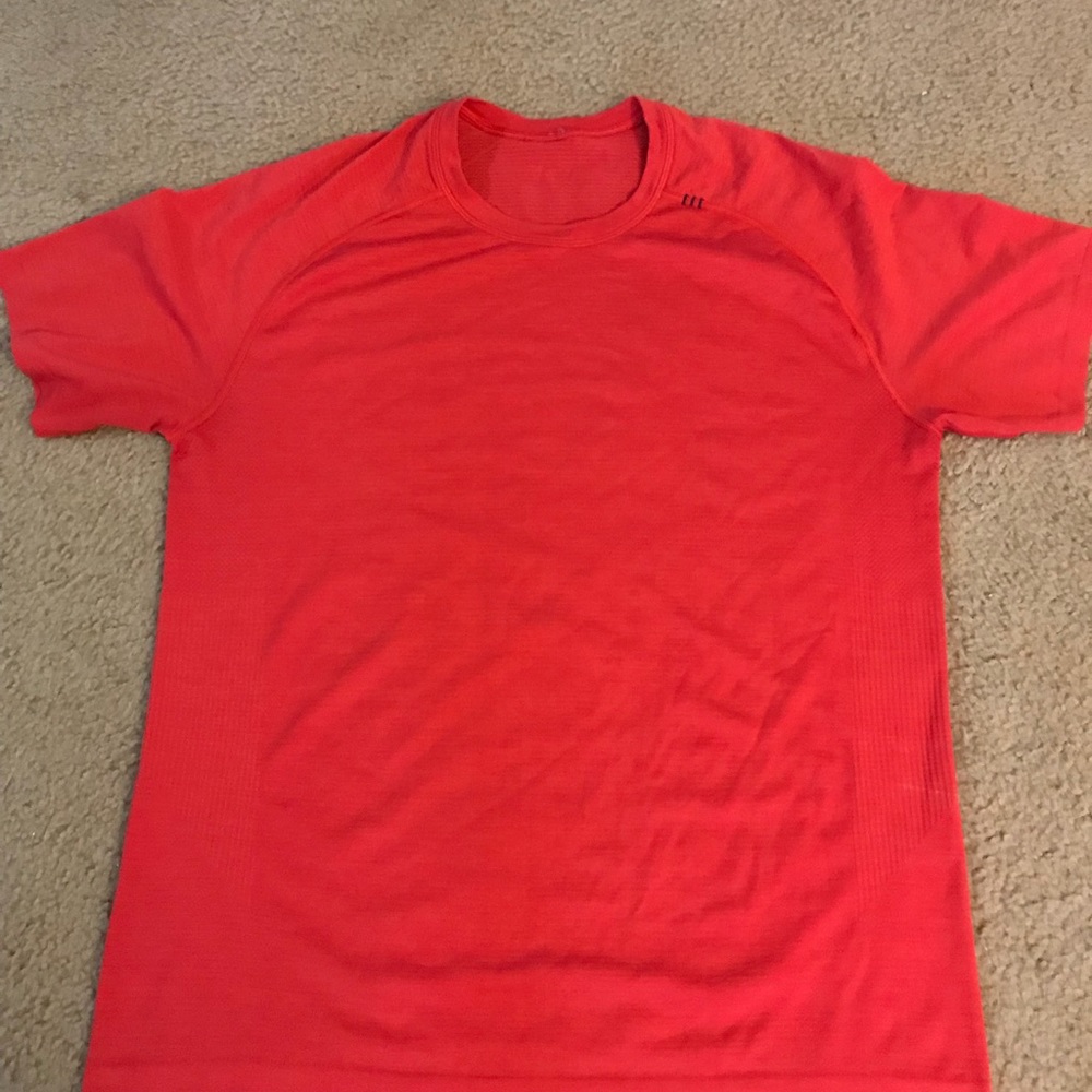 Lululemon Men’s Metal Vent Short Sleeve Shirt